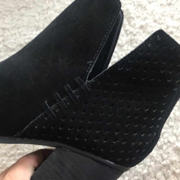 Steve Madden booties - Picture 3 of 4